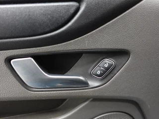 Ford Transit Custom Ford Transit Custom 300 2.0 TDCI L2H1 Trend Automaat Navigatie Camera Airco Bluetooth Trekhaak - afbeelding nr 12