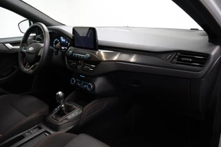 Ford Focus Ford Focus Wagon 1.5 EcoBoost ST-line Business | Full option! | 180pk! - afbeelding nr 11