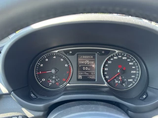 Audi A1 Sportback Audi A1 Sportback 1.0 TFSI Adrenalin | S-Line | Cruise | Navi - afbeelding nr 4