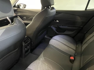 Peugeot 408 Peugeot 408 1.2 PureTech Allure Pack 130 Automaat | Comfort Pakket, Ergo comfort stoel , Electrische stoelverstelling LV, stoelverwarming | Camera | Navigatie | Climate Control | Dab | Led | Parkeer sensoren - afbeelding nr 14