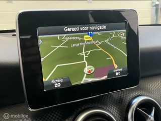 Mercedes-Benz A-Klasse Mercedes A-klasse 180 Sport AUT AMG FACELIFT NAV LEER STOELV - afbeelding nr 18
