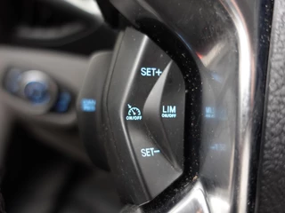 Ford Transit Connect Ford Transit Connect 1.5 L2 Automaat Navi Airco Parkeersenoren  Cruise Control 3Zits Camera Trekhaak - afbeelding nr 17