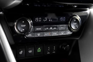 Mitsubishi Eclipse Cross | S/K dak | Adapt. Cruise | Winterpakket | PDC | 360 Camera | App. Connect | DAB |  LM 18