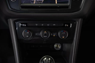 Volkswagen Tiguan Volkswagen Tiguan 1.4 TSI R Line Org NL 1ste Eig Trekhaak LED Dealer Onderhouden - afbeelding nr 19
