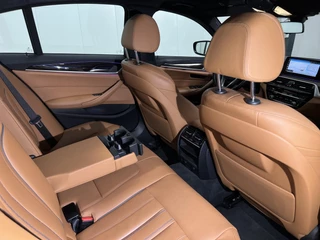BMW 5 Serie BMW 5-serie 520d High Executive*DAKJE*HUD*CRUISE*NAVI.PROF*LED - afbeelding nr 44
