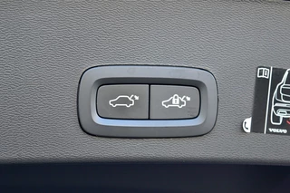 Volvo XC40 Rijklaarprijs-Garantie Leder Interieur Panorama dak Led Camera - afbeelding nr 11
