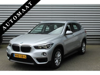BMW X1 BMW X1 sDrive18i 141pk AUTOMAAT NL-Auto 74.942km Clima Cruise Navi Camera HUD Keyless El. Klep 17