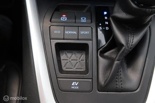Toyota RAV4 Toyota RAV4 2.5 Hybrid Active Bi-Tone Pano Navi Carplay - afbeelding nr 28