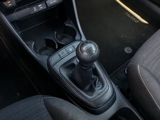 Kia Picanto Kia Picanto 1.0 CVVT 67pk EconomyPlusLine 5-Deurs | Origineel NL | Airco | Bluetoth Carkit+Streaming | Elektrische Ramen | Cv+Ab | Lichtsensor | Stuurbekrachtiging - afbeelding nr 12