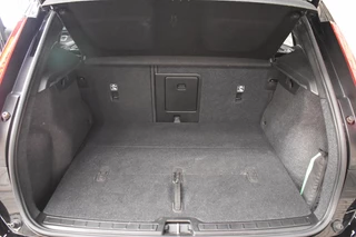 Volvo XC40 Volvo XC40 Recharge Ultimate 231pk/70kWh | Trekhaak | Allseason Banden - afbeelding nr 41