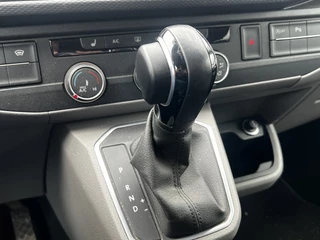 Volkswagen Transporter Volkswagen Transporter Bulli L2H1 2.0TDi 200pk DSG DC | Black Edition | Leer/alcantara | Dubbele cabine | 2x Schuifd m.Sluithulp | 20
