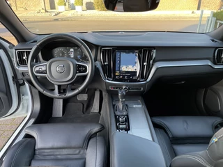 Volvo V60 Navi Panoramadak Nappa Leer Elek stoelen Verwarmd + Koeling Standkachel Intelisafe Assist + Surround ACC Pilot Assist DAB Head Up Polestar Getint Glas NL Auto - afbeelding nr 10