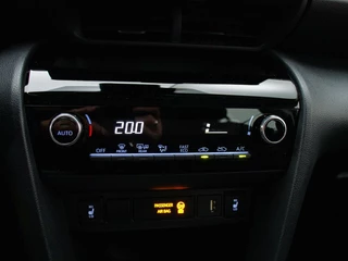 Toyota Yaris Cross Toyota Yaris Cross 1.5 Hybrid Comfort | Navigatie | Stoelverwarming | Camera - afbeelding nr 32