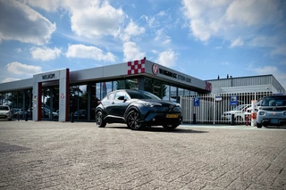 Toyota C-HR Toyota C-HR 1.2 Executive / CAMERA / TREKHAAK / CLIMA - afbeelding nr 2
