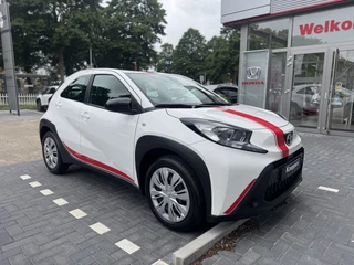 Toyota Aygo Toyota Aygo X 1.0 VVT-i MT Play + Red Pack Apple/Android, Cruise, Voorstoelen verwarmd , All-in Rijklaarprijs - afbeelding nr 27