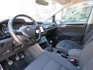 Volkswagen Touran Volkswagen Touran 1.2 TSI CON. SERIES ,,SOUND'' / Camera / Wegklap.haak / Stoelverwarming / - afbeelding nr 40