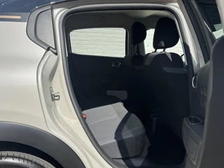 Citroën C3 Citroen C3 1.2 PureTech C-Series Navigatie Clima Cruise Carplay Led Parkeensensor achter - afbeelding nr 39