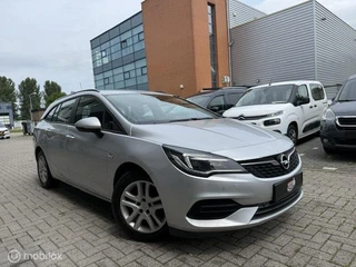 Opel Astra Sports Tourer 1.2 Benzine Lage km's Navi