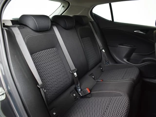 Opel Astra Opel Astra 1.0 Business+ | Schuifdak • Comfortstoelen • Climate • 17 inch - afbeelding nr 11
