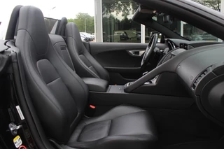 Jaguar F-Type Jaguar F-Type 3.0 V6 Convertible 69.614 km! / Camera / Leder / Keyless / Memory seats / 19'' / Sportuitlaat - afbeelding nr 12