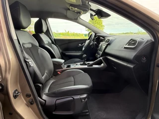 Renault Kadjar Renault Kadjar 1.2 TCe Intens NAP 84DKM Camera ½ Leder Navi - afbeelding nr 13