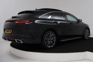 Kia ProCeed Kia ProCeed 1.4 T-GDI GT-Line (PANORAMADAK, STOEL-/STUURVERWARMING, CAMERA, CARPLAY, LED) - afbeelding nr 15