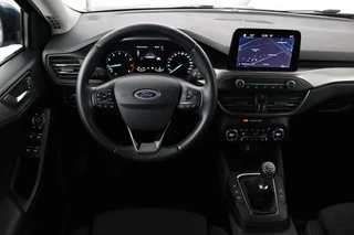 Ford Focus Ford Focus 1.5 EcoBoost Titanium | Stoel & stuurverwarming |  Adaptive cruise | Full LED | Camera | Trekhaak | Carplay | Climate control - afbeelding nr 3
