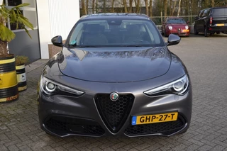 Alfa Romeo Stelvio - afbeelding nr 2