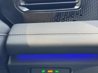 Volkswagen Tiguan Volkswagen TIGUAN 1.5 eTSI DSG Lane ass Drive pilot CarPlay 150 PK Keyless Camera Sfeerverlichting Life edition Direct leverbaar - afbeelding nr 60
