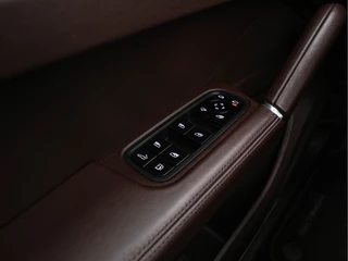 Porsche Cayenne (INCL-BTW) *PANO | CLUB-FULL-LEATHER | SOFT-CLOSE | MEMORY-PACK | SURROUND-VIEW | FULL-LED | NAVI-FULLMAP | AIR-SUSPENSION | DAB | DIGI-COCKPIT | PDC | CRUISE | SPORT-SEATS | 21