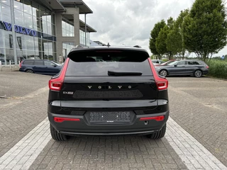 Volvo EX40 Volvo EX40 Single Motor Core 70 kWh | Privacy Glas | 19 Inch Diamond Cut Velgen | Nieuw uit voorraad | - afbeelding nr 17