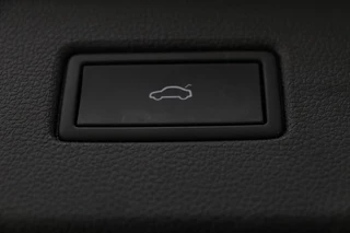 Volkswagen Tiguan Volkswagen Tiguan 1.5 TSI R-Line | Panoramadak | 360 camera | Trekhaak | Full LED | Stoelverwarming | Carplay | Harman-Kardon | Adaptive cruise | Navigatie - afbeelding nr 12
