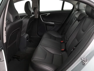 Volvo S60 Volvo S60 1.5 T2 Nordic+ | 78.200km NAP | Schuifdak |  Stoelverwarming | Adaptive cruise | Camera | Navigatie | Xenon | BLIS | Park Assist | Memory - afbeelding nr 8