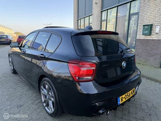 BMW 1 Serie BMW 1-serie M135i xDrive|M-pakket|Schuifdak|F20 F21|Xenom| - afbeelding nr 3