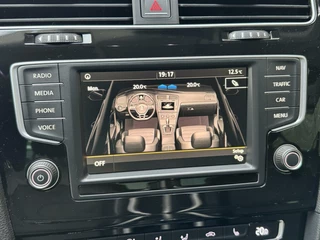 Volkswagen Golf Volkswagen Golf Variant 1.4 TSI R-line 150pk | Navigatiesysteem | Osram LED verlichting | Trekhaak uitklapbaar | Keyless entry | Stoelverwarming | Cruise control | R-stuur | Parkeersensoren voor en achter | Achteruitrijcamera - afbeelding nr 27
