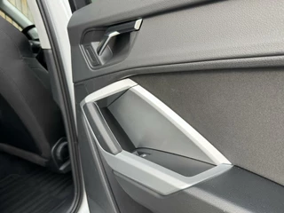 Audi Q3 Audi Q3 35 TFSI Pro Line Automaat 150pk | Climate control | Cruise control | Apple CarPlay | Trekhaak uitklapbaar | Sportstoelen | LED verlichting | Zwart optiek pakket | Parkeersensoren achter - afbeelding nr 48
