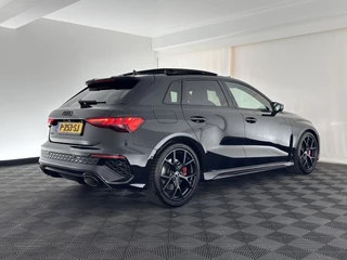 Audi RS3 Audi RS3 Sportback 2.5 TFSI quattro Aut. *PANO | HEAD-UP | MATRIX-LED | FULL-LED | ADAPTIVE-CRUISE | BLIND-SPOT | MEMORY-PACK | KEYLESS | SPORT-SEATS | CAMERA | DIGI-COCKPIT | AMBIENT-LIGHT | 19''ALU* - afbeelding nr 6