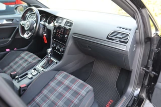 Volkswagen Golf Volkswagen Golf 7.5 2.0 TSI DSG GTI 230 PK Dyn Audio|Carplay|A. Cruise|Pdc|Trhk afn.|Led|Nav| - afbeelding nr 57