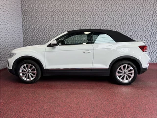 Volkswagen T-Roc Volkswagen T-Roc Cabrio TSI VIR.COCKPIT CARPLAY NAVI IQ.LED STOEL/STUUR.VERW DAB ADAP.CRUISE 05/2024 