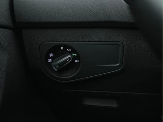 Volkswagen Tiguan *ADAPTIVE-CRUISE | NAVI-FULLMAP | KEYLESS | CAMERA | BLINDSPOT | COMFORT-SEATS | ECC | PDC | 17''ALU* - afbeelding nr 18