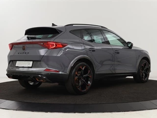 CUPRA Formentor CUPRA Formentor 1.4 e-Hybrid VZ | 245pk | Stoel & stuurverwarming | Carplay | Camera | Adaptive cruise | Navigatie | Sfeerverlichting | Keyless | Full LED | PHEV - afbeelding nr 38