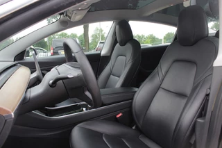 Tesla Model 3 Tesla Model 3 Performance AWD 75 kWh / Autopilot / Panoramadak / Camera / Leder / 20''' Leder / Premium Audio - afbeelding nr 4
