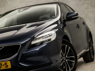 Volvo V40 Automaat (PANORAMADAK, NAVIGATIE, CAMERA, GETINT GLAS, STOELVERWARMING, SPORTSTOELEN, KEYLESS, LED KOPLAMPEN, PARKEERSENSOREN, NIEUWSTAAT) - afbeelding nr 29