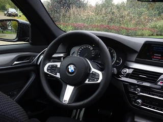 BMW 5 Serie BMW 5 Serie Touring 530i TwinTurbo 251PK+ / High Ex. M-sport / 2017 / LED - afbeelding nr 16
