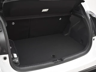 Toyota Yaris Toyota Yaris 1.5 Hybrid 130 Executive | Stuur en Stoelverwarming | PDC V+A | - afbeelding nr 10