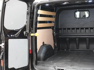 Ford Transit Custom Ford Transit Custom 300 2.0 TDCI L2H1 Limited Dubbele cabine Automaat Navi Airco 2x Schuifdeuren Trekhaak Parkeersensoren Carplay - afbeelding nr 37