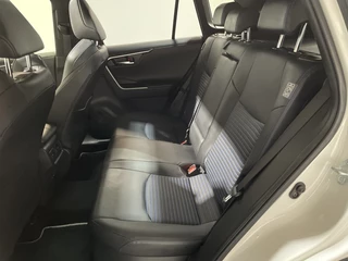 Toyota RAV4 Toyota RAV4 2.5 Hybrid AWD Bi-Tone | Innovation-pakket | Panodak | - afbeelding nr 37