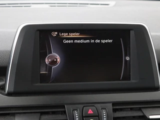 BMW 2 Serie BMW 2-serie Active Tourer 218i High Executive | Leder | Stoelverwarming |  Navigatie | Parkeerhulp | Full LED | Climate control | Cruise control | Bluetooth - afbeelding nr 19