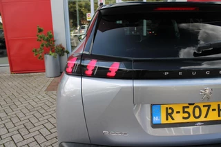 Peugeot 2008 Peugeot 2008 1.2 130PK GT-LINE | NAVIGATIE 10