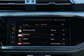 Audi Q3 Audi Q3 35 TFSI / 3x S-Line / 150PK / Automaat / Navi / Matrix LED / Keyless / 19